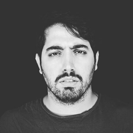 یه نفر میلاد بابایی