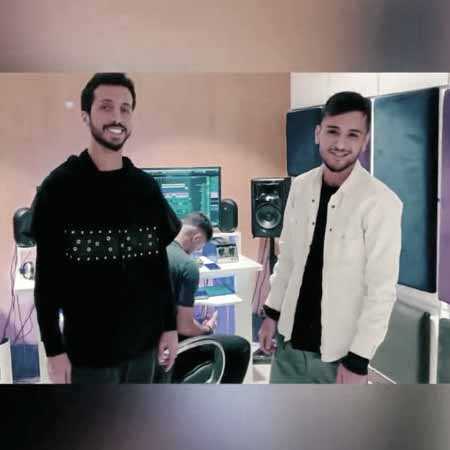 زانکو مردم واسه خندیدنت